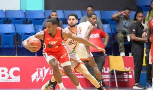 Trashon Burrell decide el triunfo para los Leones ante los Cañeros