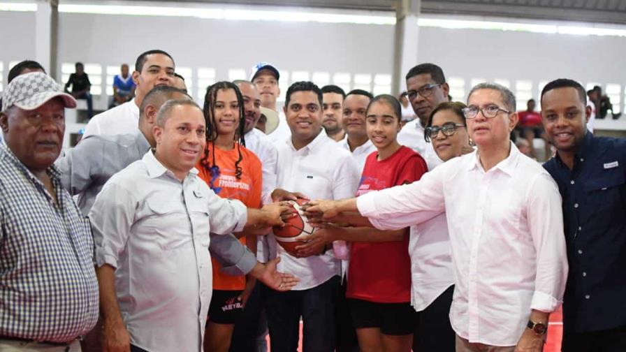 Ministro de Deportes Kelvin Cruz inaugura eliminatorias de los Juegos los Fronterizos 2025