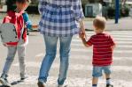 Los padres de familia externan su preocupación por el nuevo horario en sector público