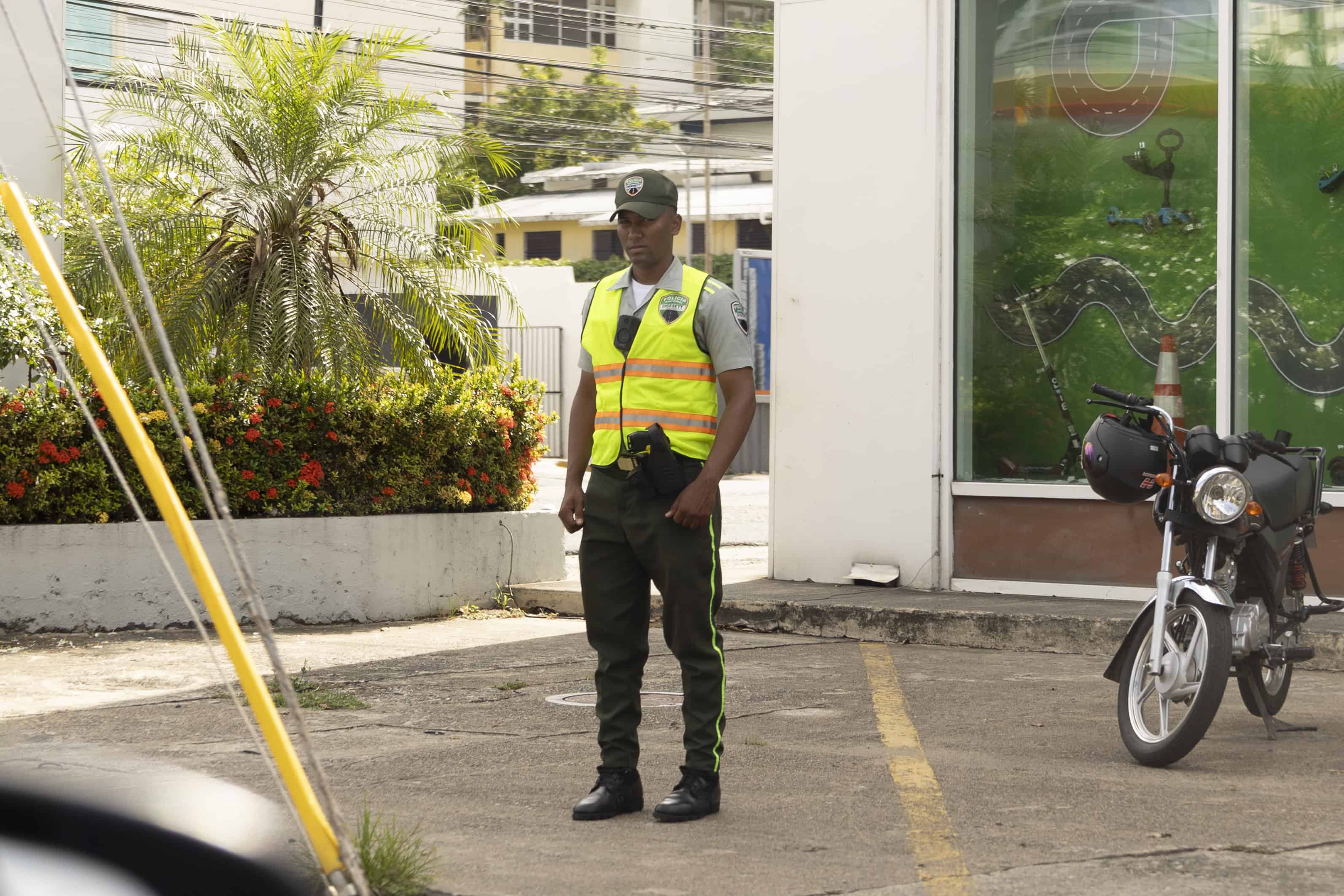 Los agentes tendrán cámaras en el pecho.