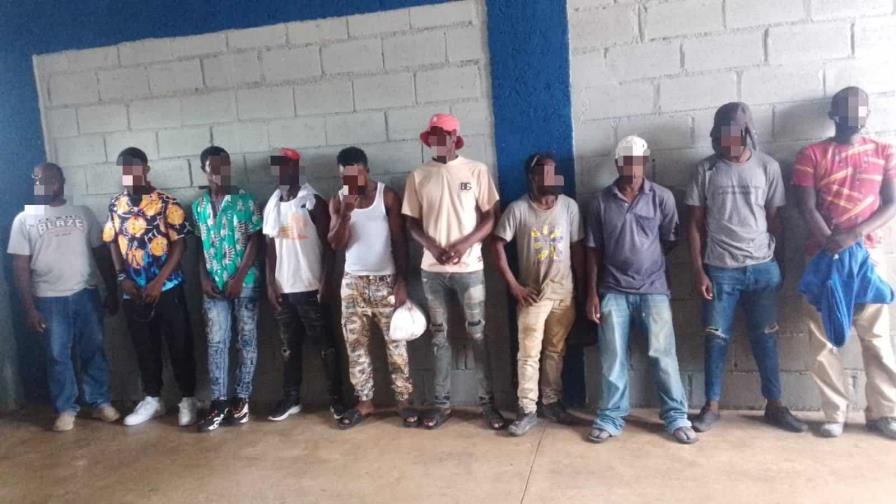 Migración detiene a 133 haitianos sin documentos durante un operativo en La Romana Migración detiene a 133 haitianos sin documentos durante un operativo en La Romana