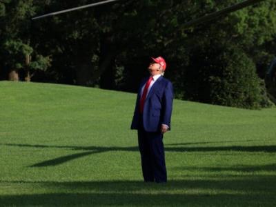 Trump se reúne con seguridad nacional entre duda bombardear a Irán