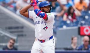 Entérate a cuál toletero histórico Vladimir Guerrero Jr. acaba de dejar atrás