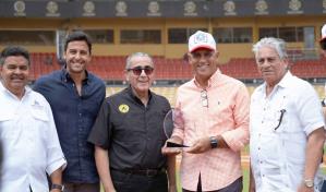 Inauguran en Santiago torneo de béisbol universitario con el respaldo de GBC Farmacias