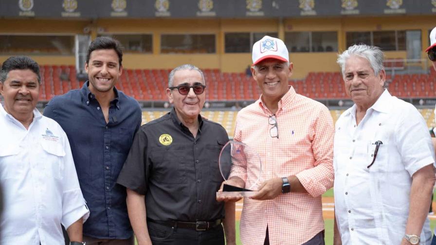 Inauguran en Santiago torneo de béisbol universitario con el respaldo de GBC Farmacias Inauguran en Santiago torneo de béisbol universitario con el respaldo de GBC Farmacias