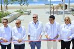 Luis Abinader y David Collado inauguran malecón en Haina con una inversión de 108 millones de pesos