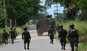 Ejército colombiano libera a 57 militares retenidos por pobladores en enclave guerrillero Ejército colombiano libera a 57 militares retenidos por pobladores en enclave guerrillero