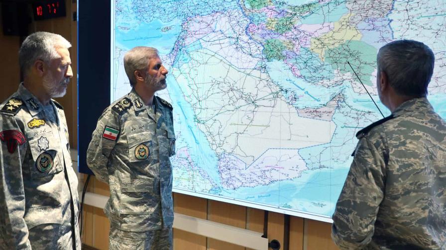 Israel e Irán intercambian misiles mientras Teherán promete atacar bases de EE. UU. en Medio Oriente Israel e Irán intercambian misiles mientras Teherán promete atacar bases de EE. UU. en Medio Oriente