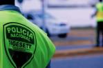 Conductor atropella a un agente de la Digesett y se a da a la fuga Conductor atropella a un agente de la Digesett y se a da a la fuga