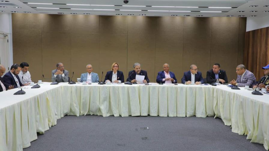 Los partidos frenan en el Congreso el avance de proyectos sobre las candidaturas independientes