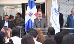 Educación Superior entrega 664 becas internacionales a estudiantes dominicanos
