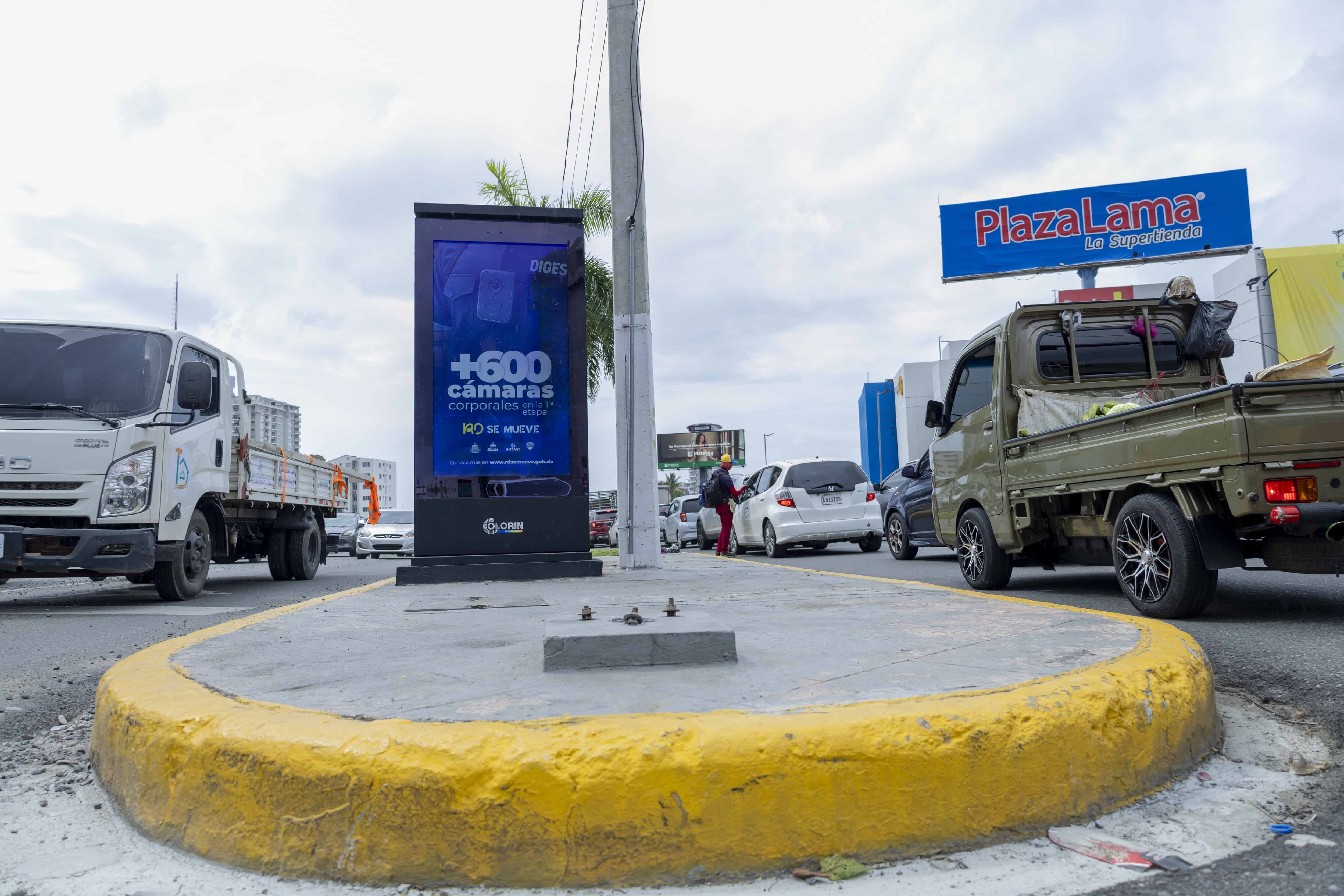 Avenida Avenida Jiménez Moya.