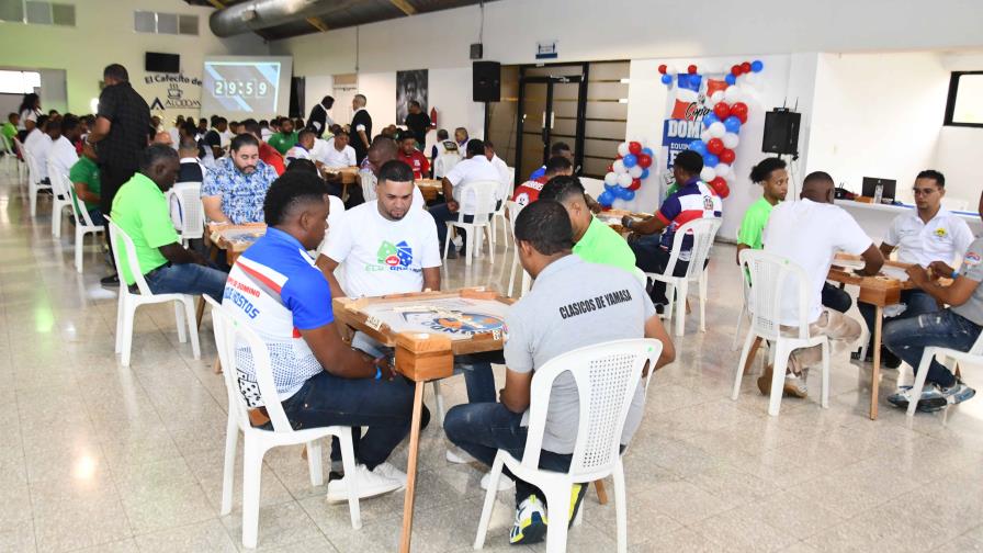 Club Amigos del Parque gana la Copa de Dominó Equipos Élite 2025 Club Amigos del Parque gana la Copa de Dominó Equipos Élite 2025