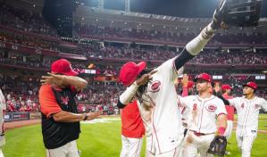 De la Cruz conectó su vuelacercas 18 para liderar a Rojos ante Yankees