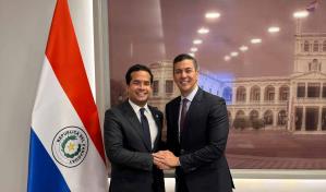Presidente de Paraguay recibe al senador Omar Fernández