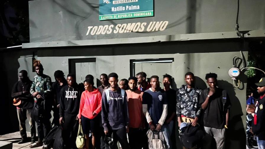 El Ejército alerta: haitianos sin papeles optan cada vez más por rutas rurales para evadir controles El Ejército alerta: haitianos sin papeles optan cada vez más por rutas rurales para evadir controles