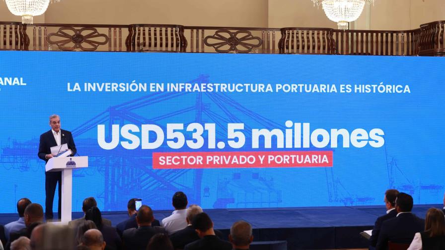 Abinader anuncia que el puerto de Barahona recibirá cruceros a partir del próximo año