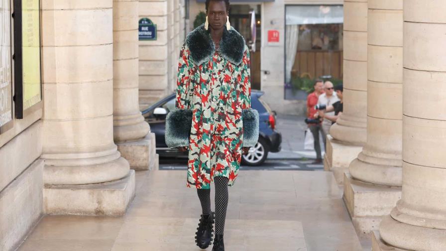 Extravagancia y sobriedad coinciden en la moda hombre de París Extravagancia y sobriedad coinciden en la moda hombre de París