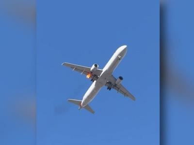 Avión de American Airlines con personas a bordo regresa a Las Vegas
