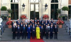 Trump mantiene la presión en la cumbre de la OTAN que confirmará sus exigencias de gasto Trump mantiene la presión en la cumbre de la OTAN que confirmará sus exigencias de gasto