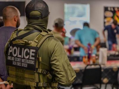 Aborto de migrante detenida enfrenta a EE. UU. y demócratas