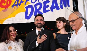 Confirman escolta para viaje de la esposa del alcalde de NY a Siria y L&iacute;bano, pero Polic&iacute;a lo niega