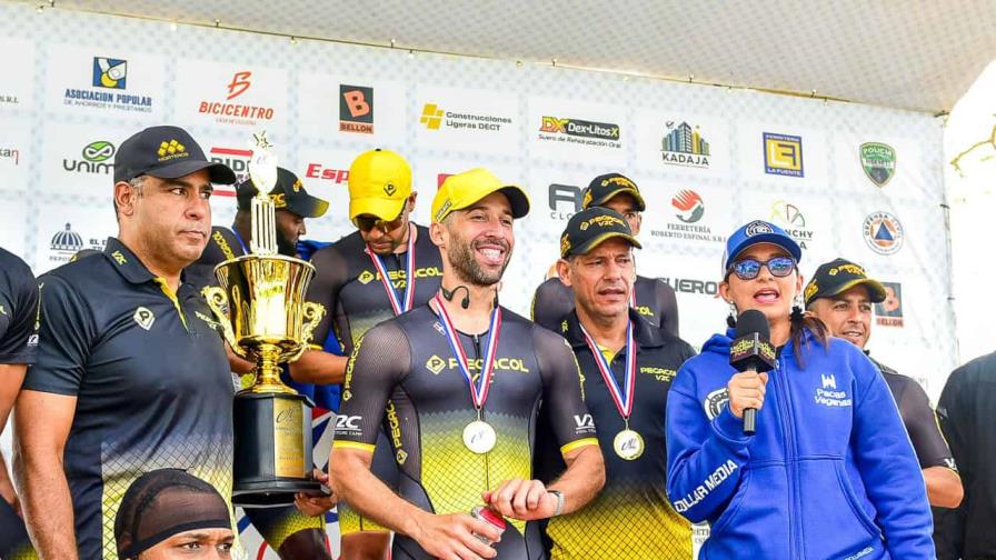 Pegacol-V2C gana "Crono por Equipos " Liga  de Ciclismo Máster del Cibao