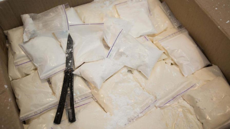 Atrapan a tres dominicanos en una embarcación con 524 kilos de cocaína en aguas de Puerto Rico