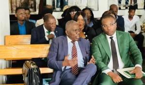 Claude Joseph interrogado por la justicia haitiana en el caso del asesinato del presidente Moïse Claude Joseph interrogado por la justicia haitiana en el caso del asesinato del presidente Moïse