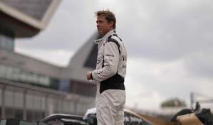 "F1", velocidad y drama en las pistas del Fórmula Uno