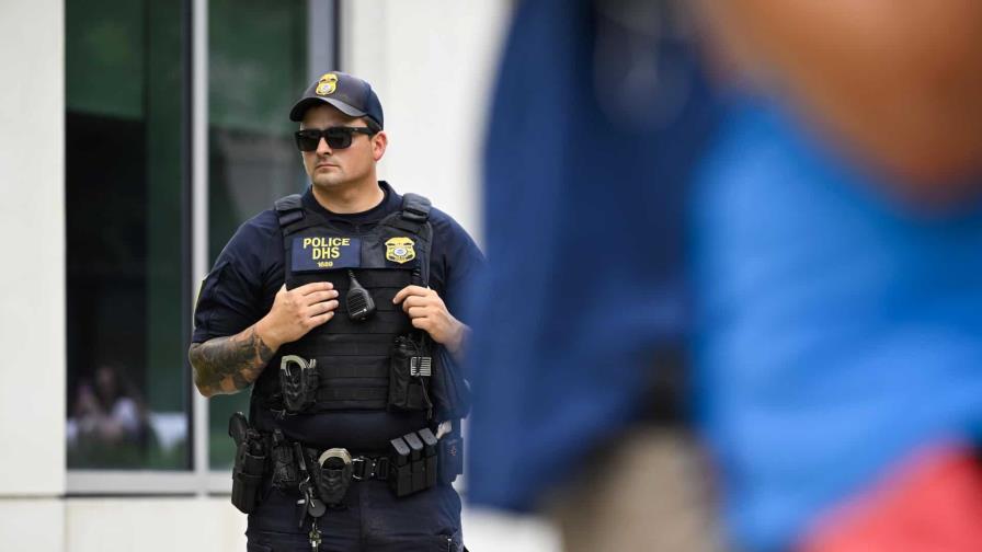 ICE traslada migrantes a más prisiones federales, incluida una de Nueva York con denuncias ICE traslada migrantes a más prisiones federales, incluida una de Nueva York con denuncias