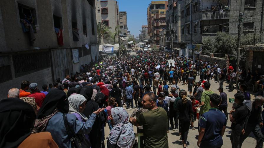 La Defensa Civil de Gaza afirma que las fuerzas israelíes mataron a 56 personas La Defensa Civil de Gaza afirma que las fuerzas israelíes mataron a 56 personas