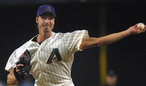 Randy Johnson y Tim Wakefield: 40 años no es nada para subir a la colina de los sustos