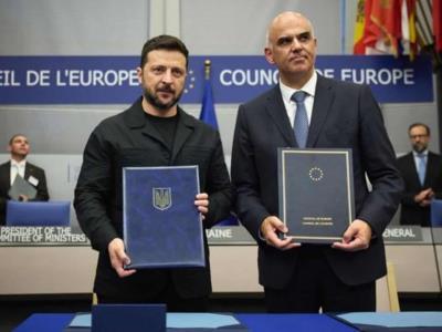 Zelenski firma creación del tribunal especial para Ucrania