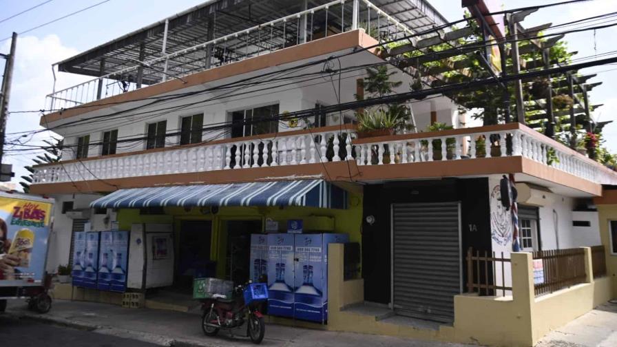 Comerciante mata a uno y hiere a otro al frustrar asalto en su colmado Comerciante mata a uno y hiere a otro al frustrar asalto en su colmado