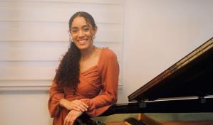 Joven Pianista Natasha Cedano Sánchez hará recital de graduación en el Teatro Nacional Joven Pianista Natasha Cedano Sánchez hará recital de graduación en el Teatro Nacional