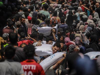 Francia dispuesta a apoyar en distribución alimentaria" en Gaza