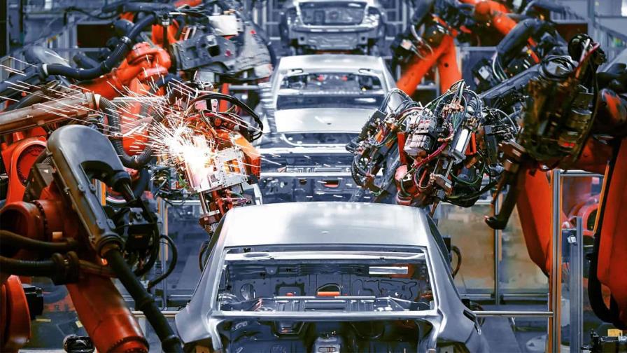 El fabricante chino de vehículos eléctricos Xiaomi recibe casi 300,000 pedidos en una hora El fabricante chino de vehículos eléctricos Xiaomi recibe casi 300,000 pedidos en una hora