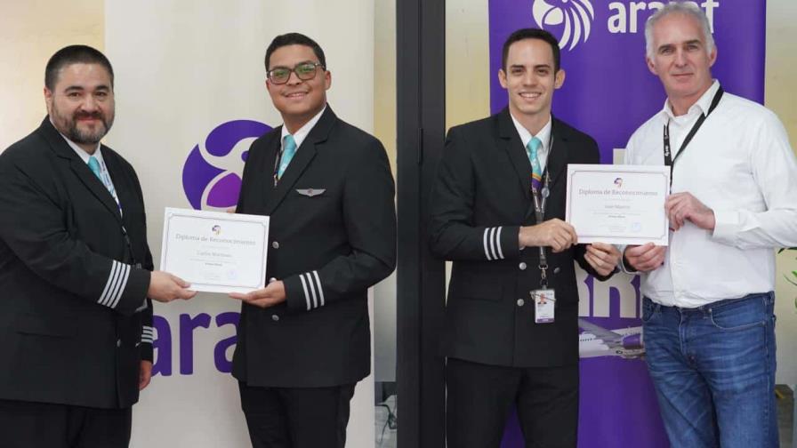 Arajet gradúa nuevos pilotos dominicanos de programa de cadetes en alianza con Boeing Arajet gradúa nuevos pilotos dominicanos de programa de cadetes en alianza con Boeing