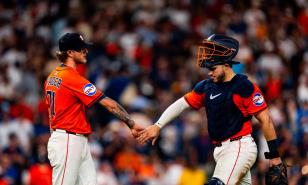 Resumen: Yainer Díaz remolcó tres carreras en la victoria de los Astros sobre los Cachorros