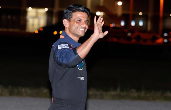 El capitán indio Shukla, desde la Estación Espacial: "No hay fronteras desde el espacio