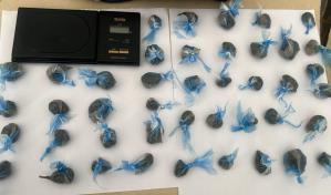 Agentes de la Policía desmantelan varios puntos de drogas en operativos en Villa Mella