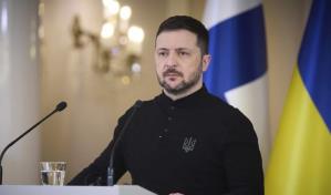 Zelenski es acusado de autoritarismo tras las redadas a la agencia anticorrupción