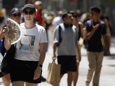 Francia sube alerta a 84 departamentos con temperaturas de 40 grados