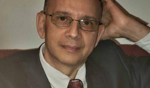 Publican Formas del azar, antología poética del dominicano José Acosta