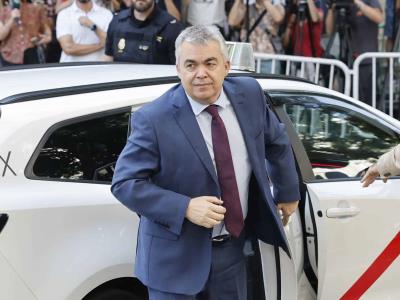 Juez español envía a cárcel sin fianza a Santos Cerdán