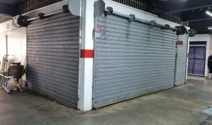 Comerciantes del mercado de El Almirante cierran en protesta por nuevo administrador