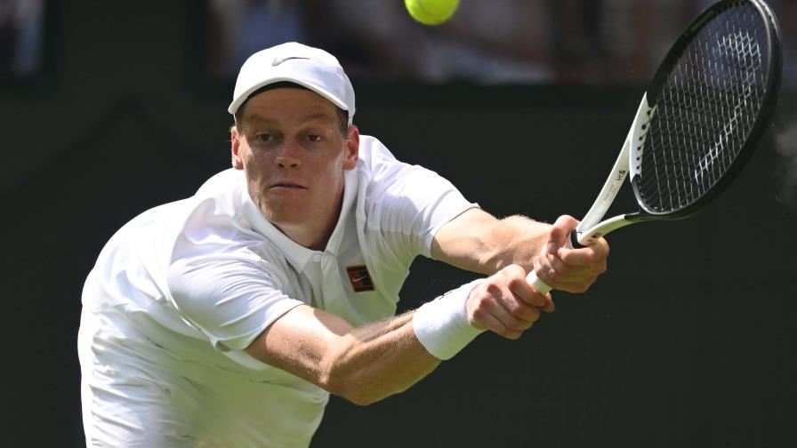 Sinner avanza con facilidad en Wimbledon, adiós prematuro de Zverev y Pegula
