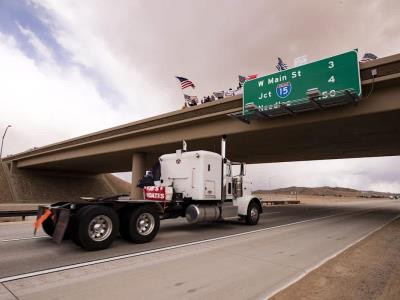 Malas condiciones de trabajo de los camioneros latinos en EE. UU.