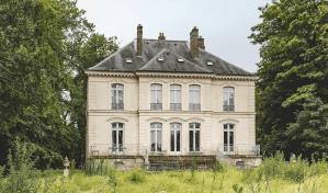 La casa de campo en Francia de Karl Lagerfeld, vendida en una subasta por casi 4.7 millones de euros